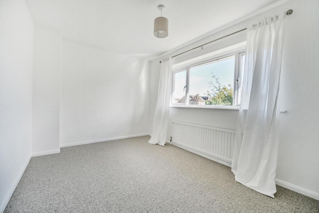 1348205-1-68b5c5e...