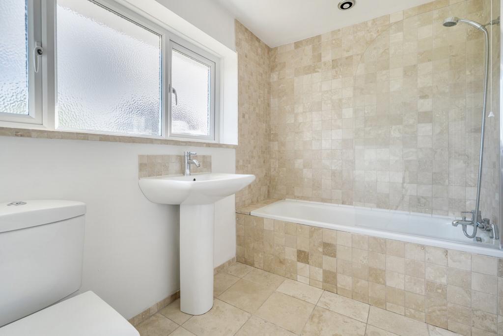 1348205-9-68b5c63...