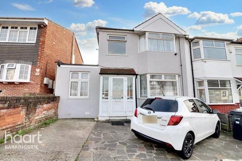 3 bedroom end of terrace house for sale, Ardwell Avenue, Barkingside