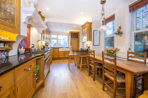 3 bedroom terraced house for sale, Pelham Road, London SW19