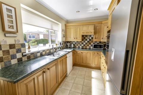 3 bedroom bungalow for sale, Garden Lane, Ravenfield, Rotherham