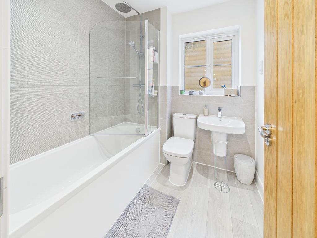 Cam02093 g0 pr0051 still003