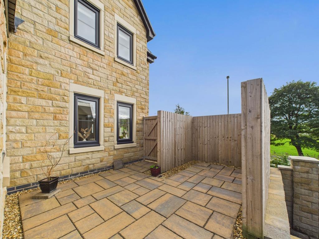 Cam02093 g0 pr0051 still027