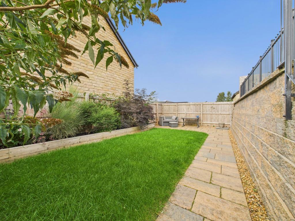 Cam02093 g0 pr0051 still028