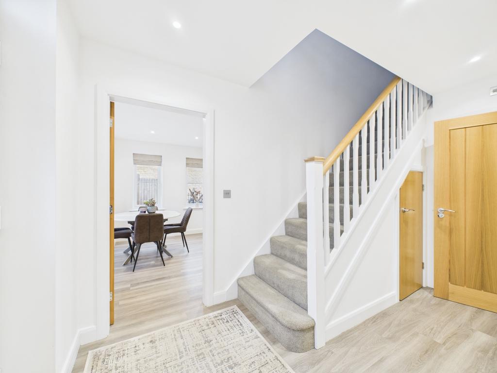 Cam02093 g0 pr0051 still015