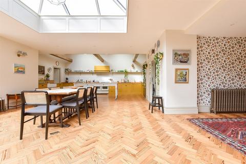 undefined, North Foreland Avenue, Broadstairs, Kent