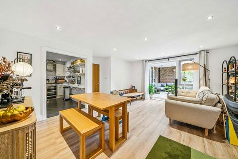 2 bedroom flat for sale, Royal Quarter, Kingston Upon Thames KT2