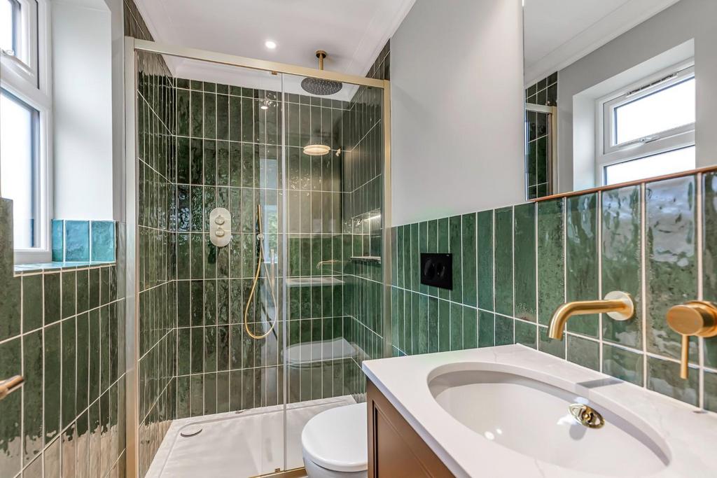 5 Clayton Drive66.JPG