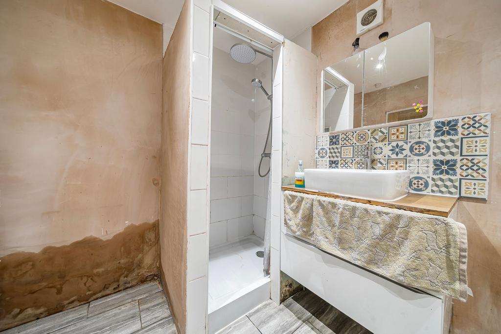 Shower Roorm (1)
