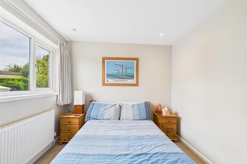 14 Overcroft Rise, Sheffield, S17 4AX