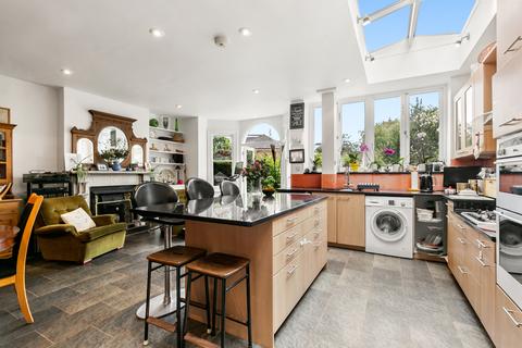 5 bedroom terraced house for sale, Bushnell Road, SW17