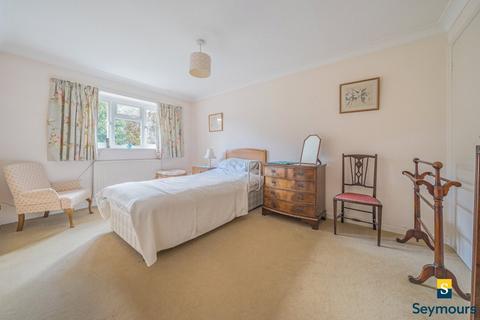 undefined, Lower Edgeborough Road, Surrey GU1