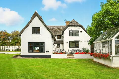 4 bedroom detached house for sale, Harlow CM17