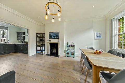 undefined, Parkshot, Richmond, TW9