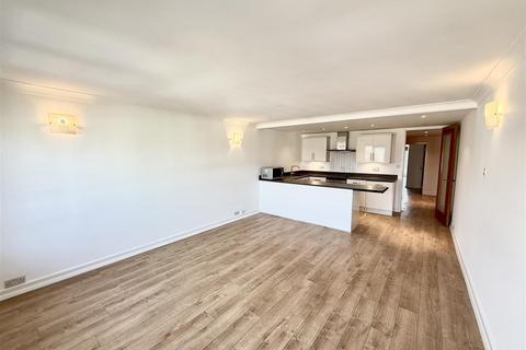 2 bedroom flat to rent, Falcon Lodge, London W9