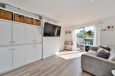 53 Garth Road, Morden, SM4 4JX