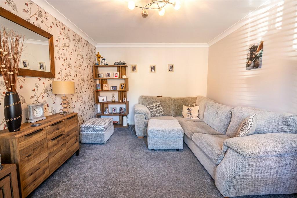 Living Room (2)