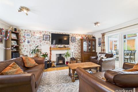 4 bedroom detached house for sale, Reading Road, Reading RG5