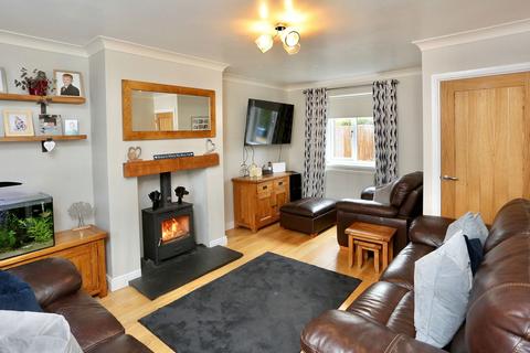 83 Brynglas, Gilwern, Abergavenny, NP7 0BN