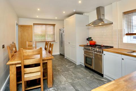 83 Brynglas, Gilwern, Abergavenny, NP7 0BN
