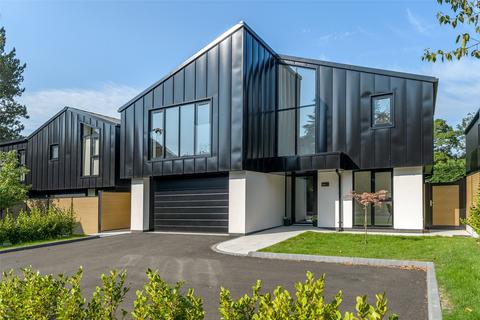 5 bedroom detached house for sale, Potters Bank, Durham, DH1