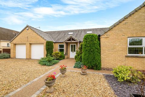5 bedroom detached bungalow for sale, Waterford Lane, Cherry Willingham, LN3