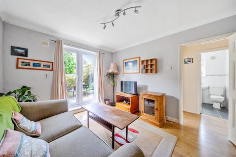 2 bedroom maisonette for sale, Grove Close, Kingston upon Thames, KT1