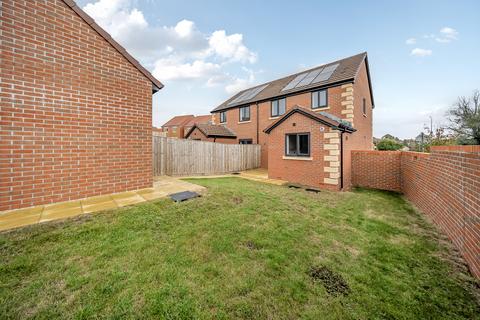 undefined, Windmill Road, Swindon SN4