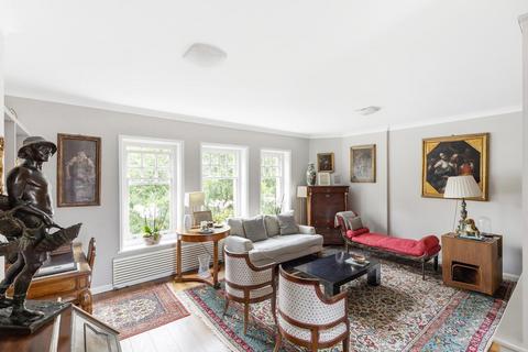 3 bedroom apartment for sale, Elm Park Gardens, London, SW10
