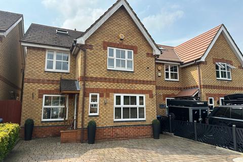 undefined, Hadland Close, Bovingdon HP3