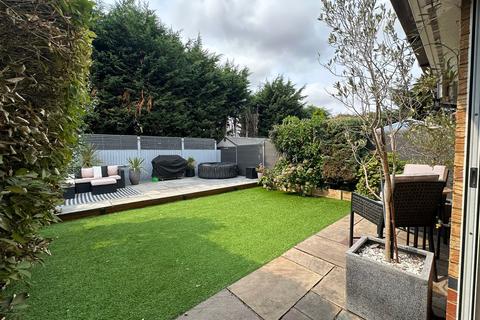undefined, Hadland Close, Bovingdon HP3