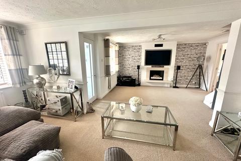 undefined, Hadland Close, Bovingdon HP3