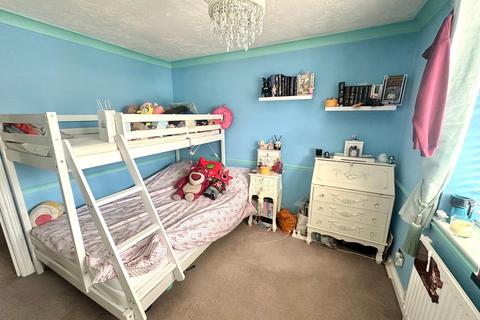 19 Hadland Close, Bovingdon, Hemel Hempstead, HP3 0UD