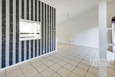 27 Albyns, Langdon Hills, Basildon, SS16 6LH
