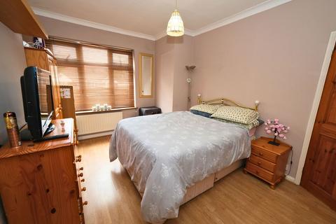 undefined, St. Marys Lane, Upminster RM14