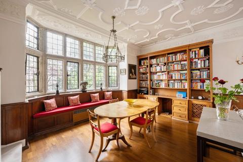 3 bedroom apartment for sale, Moreton House, Holly Walk