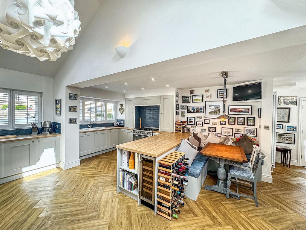 Kitchen / Diner