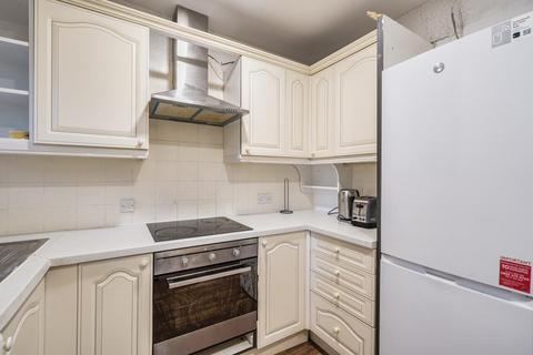 3 bedroom flat for sale, Hallfield Estate, London, W2