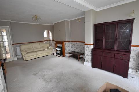 2 bedroom semi-detached house for sale, The Oval, Bicester