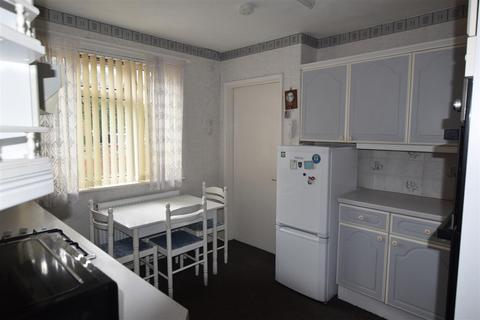 2 bedroom semi-detached house for sale, The Oval, Bicester