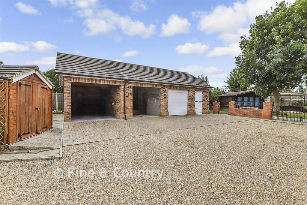 Workshop/Outbuildings