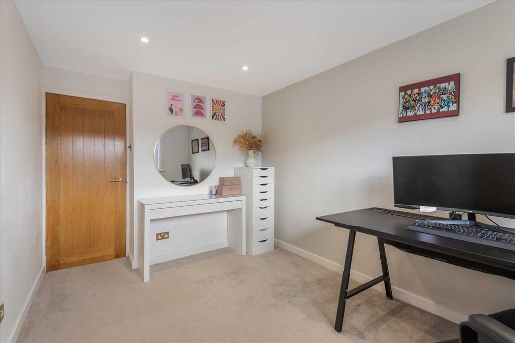 Bedroom Two (2)