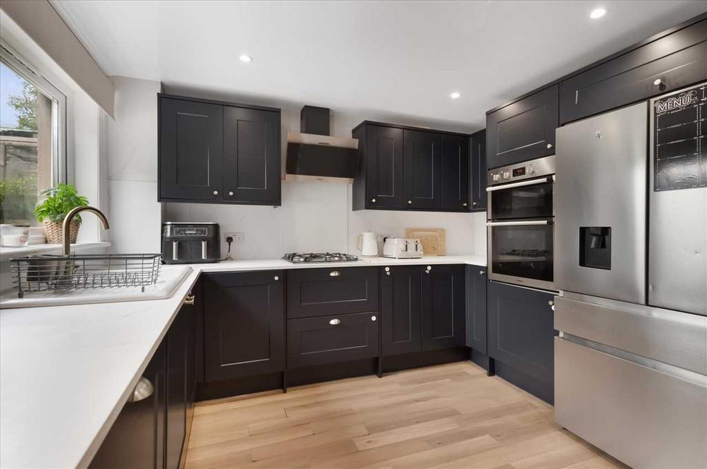 Kitchen (2)