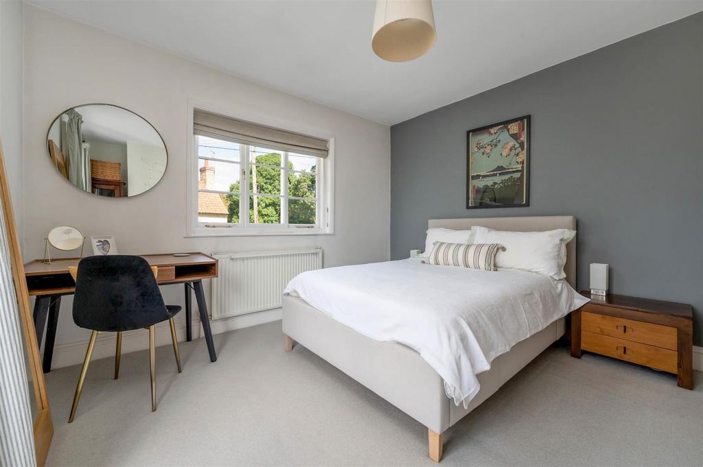 The White House WEB PH-40.jpg