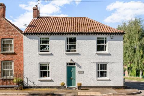 undefined, Loughbon, Orston