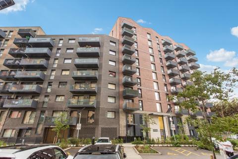 2 bedroom apartment for sale, Cranton Avenue, Hayes UB3