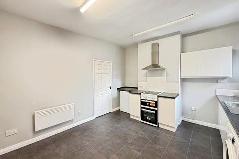 2 bedroom flat to rent, Monton Road, 1st Floor Flat, Monton, M30