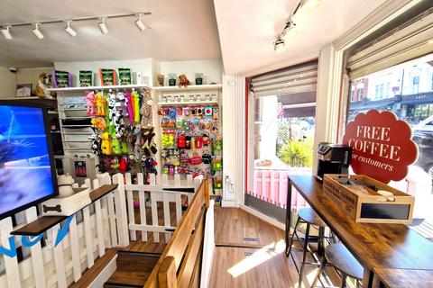 Retail property (high street) to rent, 18 Battersea Rise London SW11 1EE