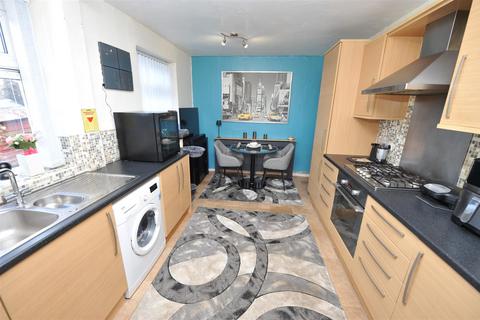 undefined, Farm Hill Road, BD10