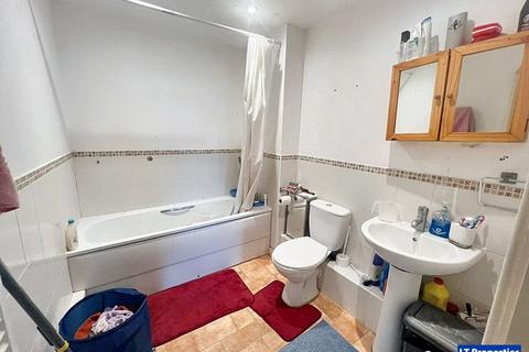 undefined, Holly Street, Luton LU1
